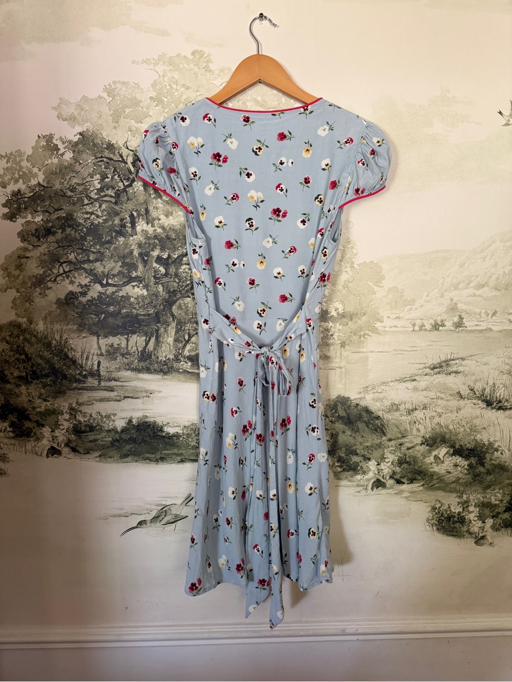 GAP / Doen Light Blue Floral Wrap Dress with Pink Trim - Picture 4 of 5